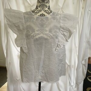 LAST CHANCE!! Get it before it’s GONE!! 👋❤️ Ruffle Blouse